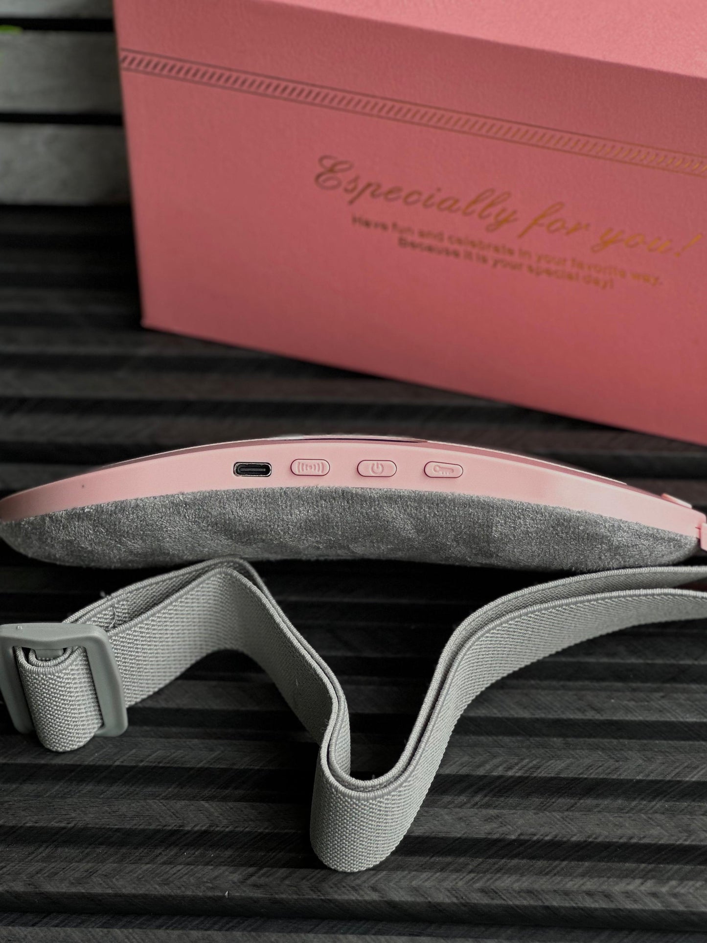 Women's Periods Crumb Massager for extra comfort